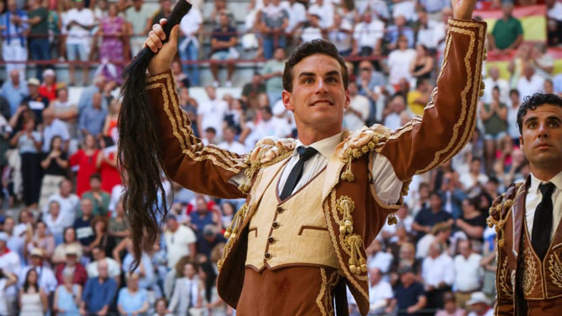 imagen de fernando adrián en la corrida de pontevedra en agosto de 2025
