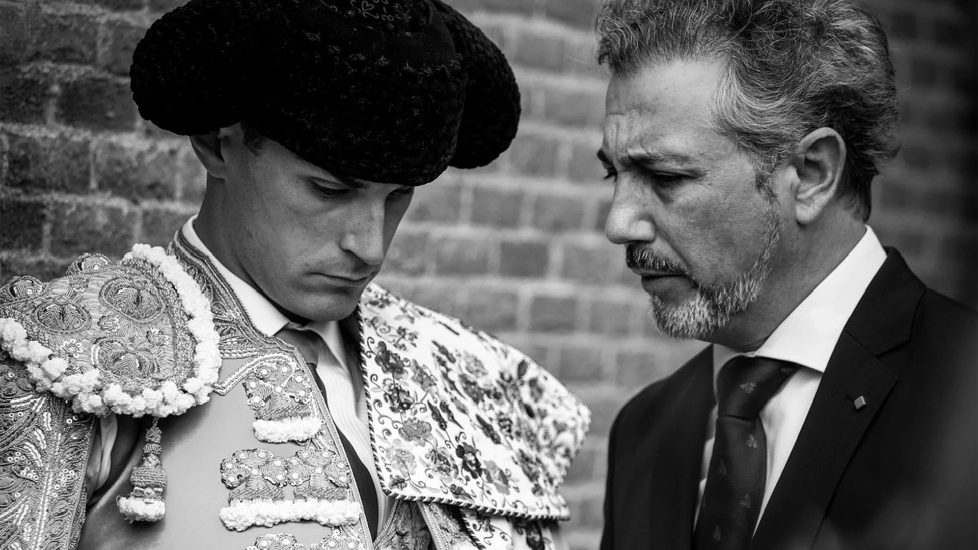 Imagen de Fernando Adrián y Maximino Pérez hablando de cerca