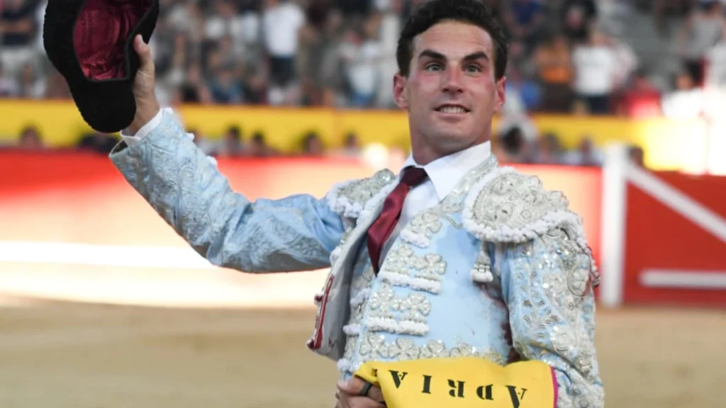Imagen de fernando adrián en la plaza de toros de navalcarnero